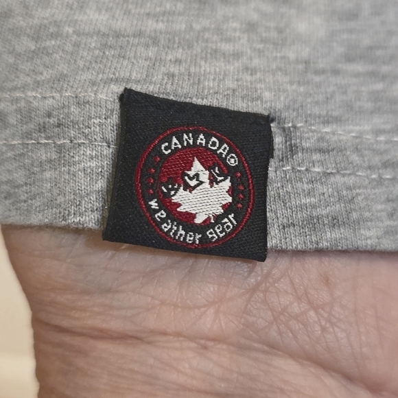 Canada Weather Gear graphic tee, NWT - Picture 5 of 6